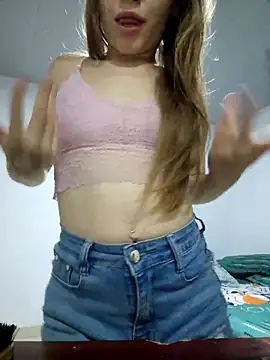 Snapshot of bambiluly chatting on November 2, 2025, 11:32 pm bambiluly online show from November 2, 2025, 11:32 pm