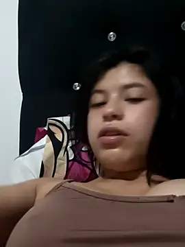 Snapshot of petite_coral chatting on January 10, 2026, 3:13 am petite coral online show from January 10, 2026, 3:13 am