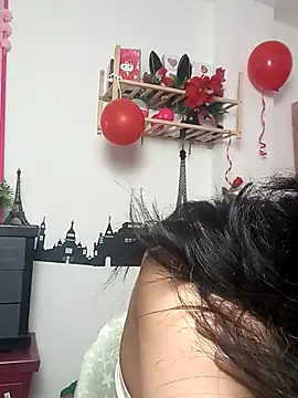 Snapshot of petite_coral chatting on February 27, 2026, 3:40 am petite coral online show from February 27, 2026, 3:40 am