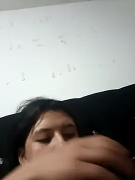 Snapshot of petite_coral chatting on January 14, 2026, 2:37 am petite coral online show from January 14, 2026, 2:37 am