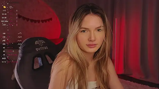 EvelynSin online show from November 16, 2025, 11:15 am