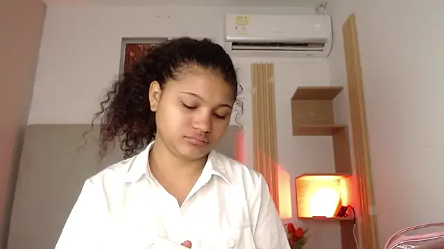 miel alisha online show from February 5, 2026, 11:50 am