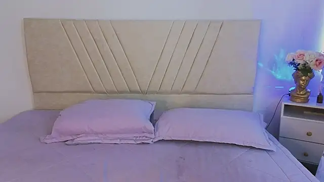 Snapshot of GabbieHill chatting on November 18, 2025, 9:18 pm GabbieHill online show from November 18, 2025, 9:18 pm