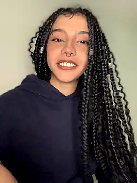 MiaaCute- online show from November 13, 2025, 9:51 pm