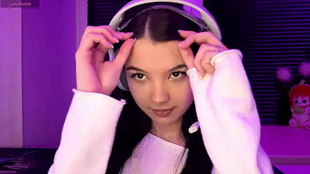 Snapshot of HanaMantanaDell chatting on December 16, 2025, 2:10 pm HanaMantanaDell online show from December 16, 2025, 2:10 pm