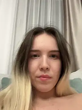 Amira jenson online show from October 21, 2025, 9:03 pm