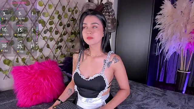 maddysonn 222 online show from November 14, 2025, 9:29 pm