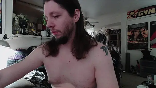 biggerisbetter12 online show from March 15, 2026, 9:00 pm