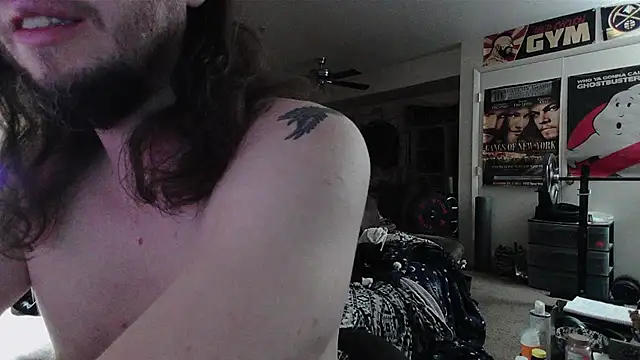 biggerisbetter12 online show from March 21, 2026, 11:36 am