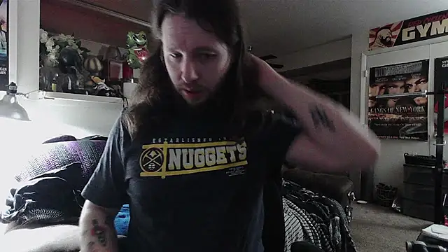 biggerisbetter12 online show from April 8, 2026, 5:31 am