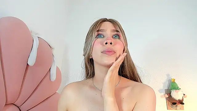 Snapshot of madeliin_clerk chatting on December 13, 2025, 8:04 pm madeliin clerk online show from December 13, 2025, 8:04 pm