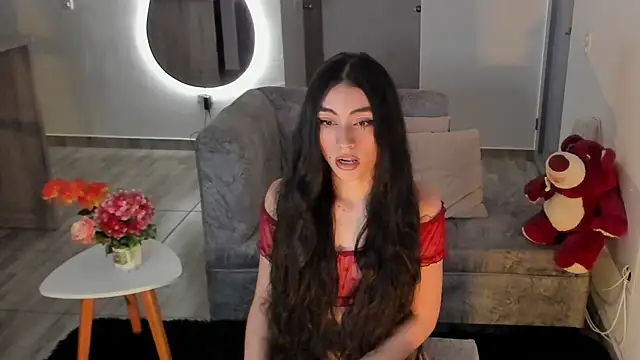 Snapshot of BritanyLnx chatting on April 10, 2026, 12:06 am BritanyLnx online show from April 10, 2026, 12:06 am