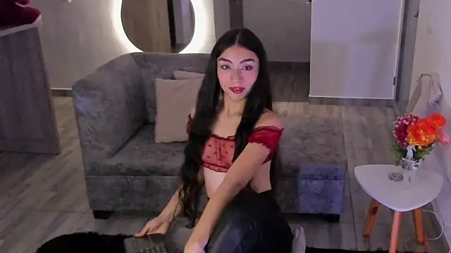 Snapshot of BritanyLnx chatting on March 19, 2026, 11:38 pm BritanyLnx online show from March 19, 2026, 11:38 pm