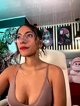 elegant  rouse online show from December 17, 2025, 7:08 pm