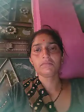 Snapshot of Pooja_shre chatting on June 17, 2026, 10:47 am Pooja shre online show from June 17, 2026, 10:47 am