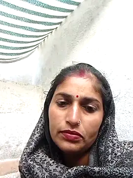 Snapshot of Pooja_shre chatting on November 27, 2025, 2:23 am Pooja shre online show from November 27, 2025, 2:23 am