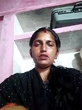 Snapshot of Pooja_shre chatting on November 7, 2025, 11:37 am Pooja shre online show from November 7, 2025, 11:37 am