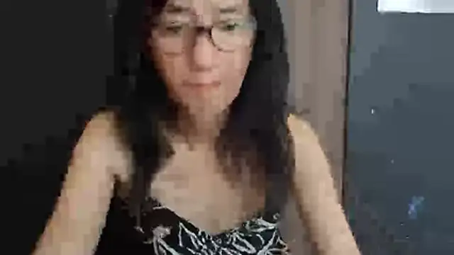 Snapshot of princessD077 chatting on June 30, 2026, 3:39 am princessD077 online show from June 30, 2026, 3:39 am