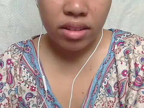 ChubbyButty online show from April 14, 2026, 1:32 am