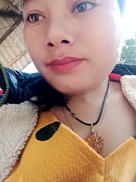 Snapshot of Sinhlinh2020 chatting on December 2, 2025, 3:07 am Sinhlinh2020 online show from December 2, 2025, 3:07 am