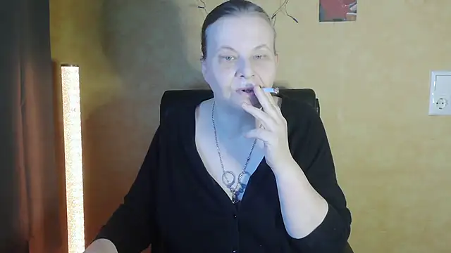 Diamond Bite online show from November 9, 2025, 7:23 am