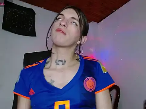 Scarlett crastrawberry online show from July 7, 2026, 2:42 pm