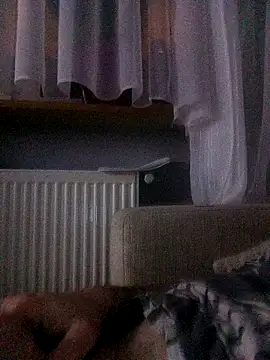 Snapshot of PeteR1987- chatting on October 21, 2025, 12:54 am PeteR1987- online show from October 21, 2025, 12:54 am