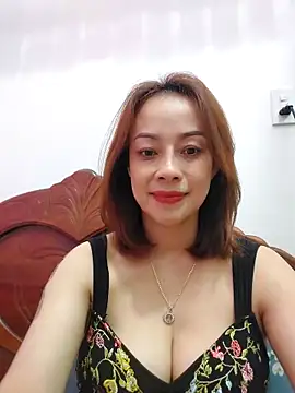 Snapshot of Baby-bigboobs20 chatting on October 31, 2025, 8:49 pm Baby-bigboobs20 online show from October 31, 2025, 8:49 pm