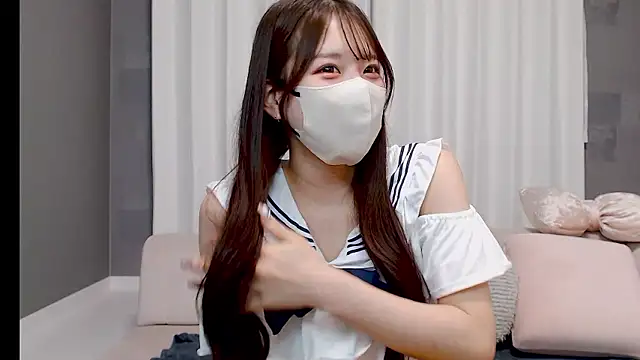 LOVE MIREI LOVE online show from February 23, 2026, 11:11 am