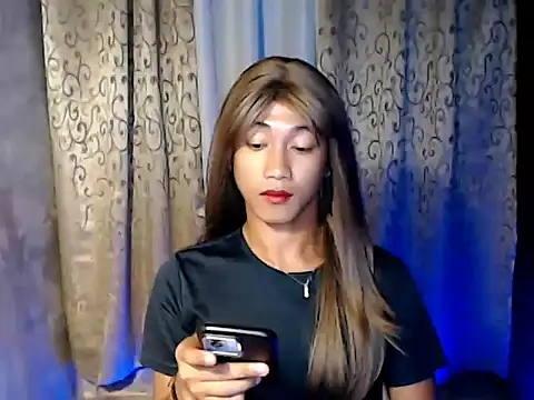 taylaxuxu online show from January 9, 2026, 8:49 pm