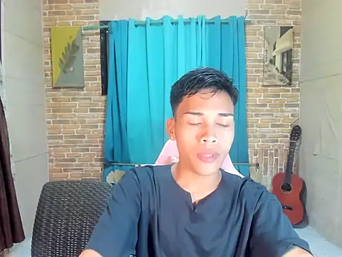 Snapshot of ur_boyjohn_mar chatting on June 30, 2026, 1:44 pm ur boyjohn mar online show from June 30, 2026, 1:44 pm