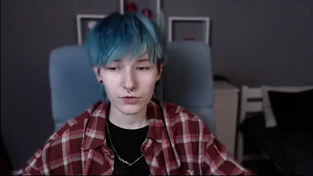 guitarandangell online show from October 27, 2025, 3:18 am