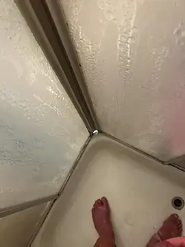 Snapshot of Ing-O2 chatting on October 29, 2025, 7:35 pm Ing-O2 online show from October 29, 2025, 7:35 pm