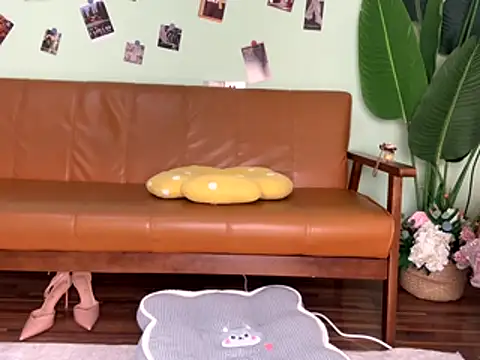 zxcvbnmqwas213 online show from November 29, 2025, 1:00 pm