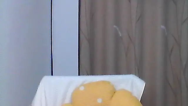 zxcvbnmqwas213 online show from October 29, 2025, 5:12 pm