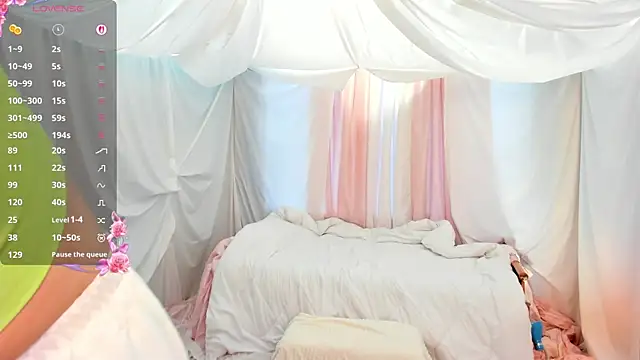 Snapshot of StormyAlex chatting on December 5, 2025, 2:43 am StormyAlex online show from December 5, 2025, 2:43 am