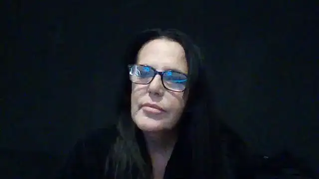 Snapshot of Raven_Blue_xox chatting on November 14, 2025, 11:41 pm Raven Blue xox online show from November 14, 2025, 11:41 pm
