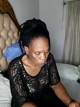 Snapshot of Hotcougar chatting on December 1, 2025, 10:10 pm Hotcougar online show from December 1, 2025, 10:10 pm