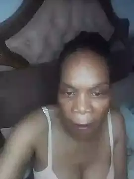 Snapshot of Hotcougar chatting on October 27, 2025, 4:41 pm Hotcougar online show from October 27, 2025, 4:41 pm