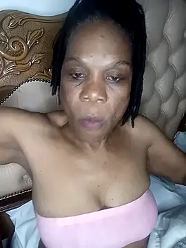 Snapshot of Hotcougar chatting on November 9, 2025, 8:13 pm Hotcougar online show from November 9, 2025, 8:13 pm