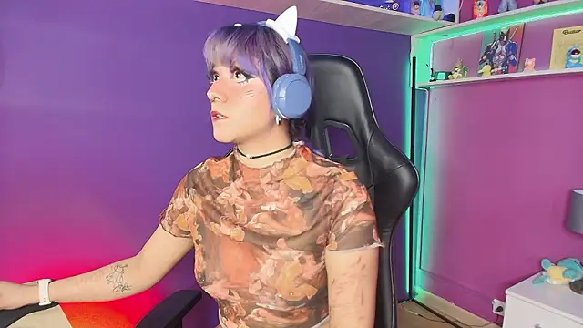 Snapshot of LuanEter chatting on February 2, 2026, 3:00 pm LuanEter online show from February 2, 2026, 3:00 pm