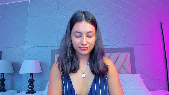 ViolettRouse online show from February 11, 2026, 3:34 pm