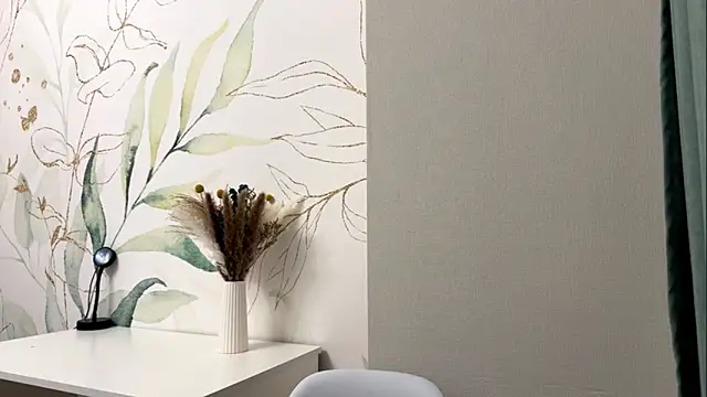 LunaAfrodita online show from October 21, 2025, 5:45 pm