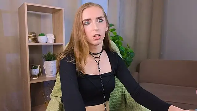 Snapshot of Sia_See_you chatting on November 18, 2025, 10:24 pm Sia See you online show from November 18, 2025, 10:24 pm