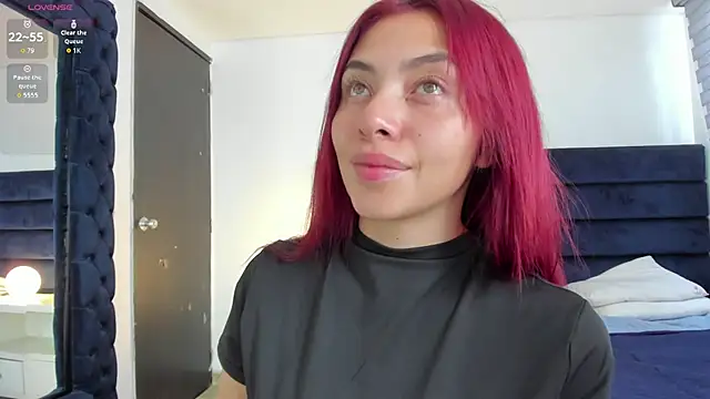 melanie roux   online show from March 5, 2026, 5:09 pm