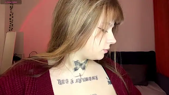 Snapshot of Babymoney_2007 chatting on March 1, 2026, 8:53 pm Babymoney 2007 online show from March 1, 2026, 8:53 pm