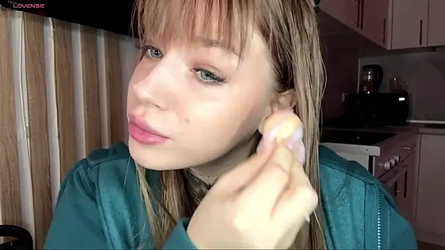 Snapshot of Babymoney_2007 chatting on January 18, 2026, 9:18 pm Babymoney 2007 online show from January 18, 2026, 9:18 pm