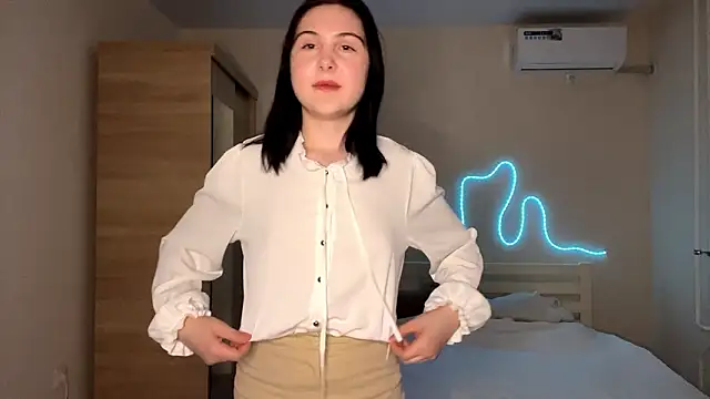 MyraLitterers online show from March 15, 2026, 4:14 pm