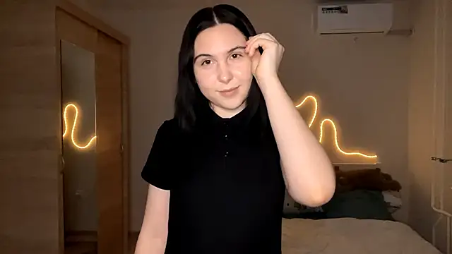 MyraLitterers online show from February 13, 2026, 4:40 pm