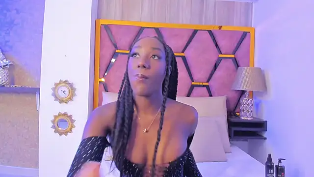 Snapshot of BritneyWalkers chatting on November 5, 2025, 12:19 pm BritneyWalkers online show from November 5, 2025, 12:19 pm